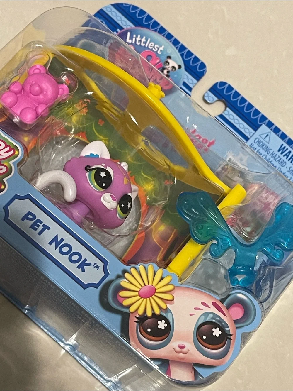 Littlest Pet Shop Purple Kitty Pet Nook Playset with Yellow & Teal Accessories